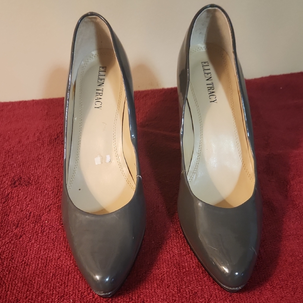 Ellen Tracy Women's Gray Pumps And Kate Spade Gray Bag. Great Condition.
